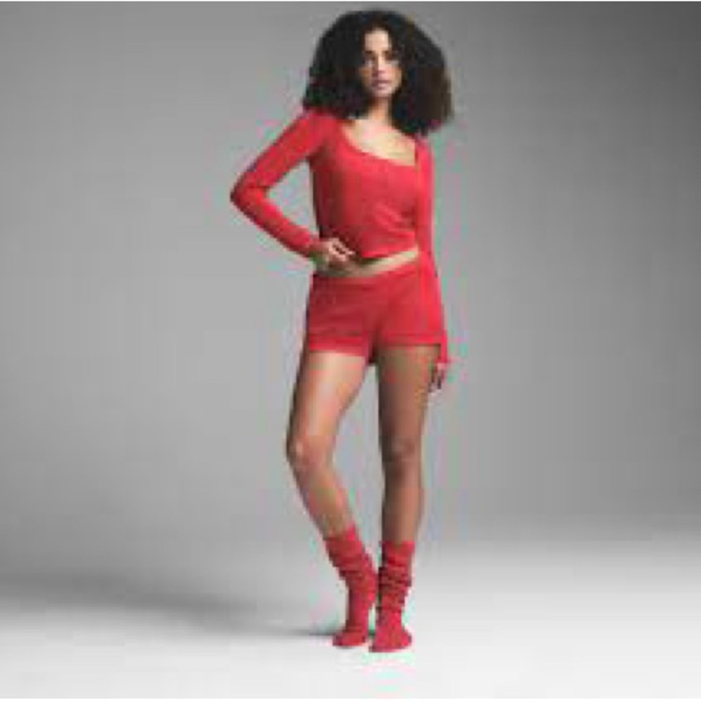 SKIMS Waffle Long Sleeve Henley and Short Set | Cranberry | Size XS